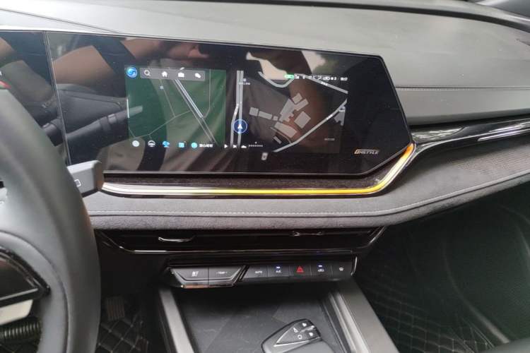 Used CHANGAN OSHAN X5 PLUS 2023 Revised 1.5T DCT Pioneer Edition Audio And AC Panel