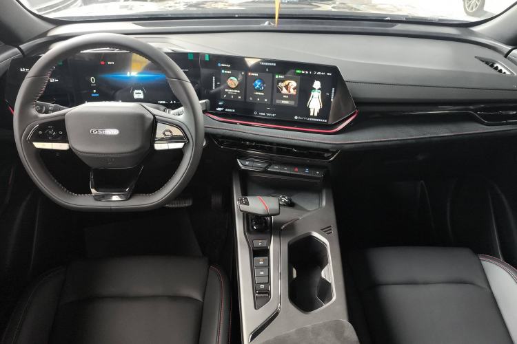 Used CHANGAN OSHAN X5 PLUS 2023 1.5T DCT Navigation Edition Center Console