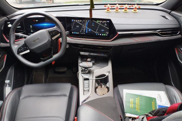 Used CHANGAN OSHAN X5 PLUS 2023 1.5T DCT Navigation Edition Center Console