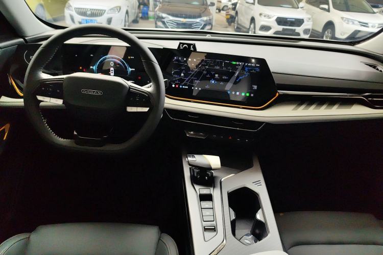 Used CHANGAN OSHAN X5 PLUS 2023 1.5T DCT Excellence Edition Center Console