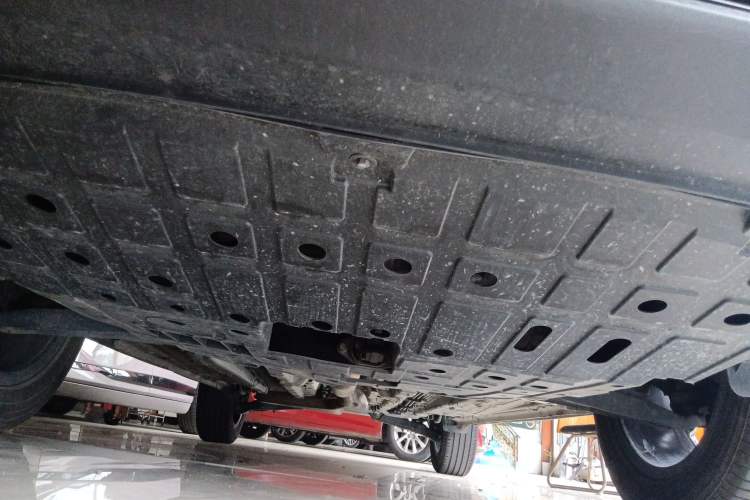 Used CHANGAN OSHAN X5 PLUS 2023 Revised 1.5T DCT Excellence Edition Chassis Front