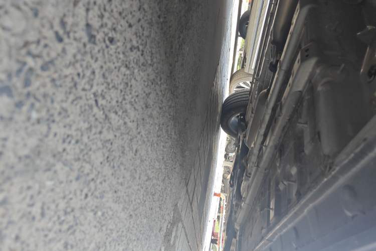 Used CHANGAN OSHAN X5 PLUS 2023 Revised 1.5T DCT Pioneer Edition Chassis Rear Right