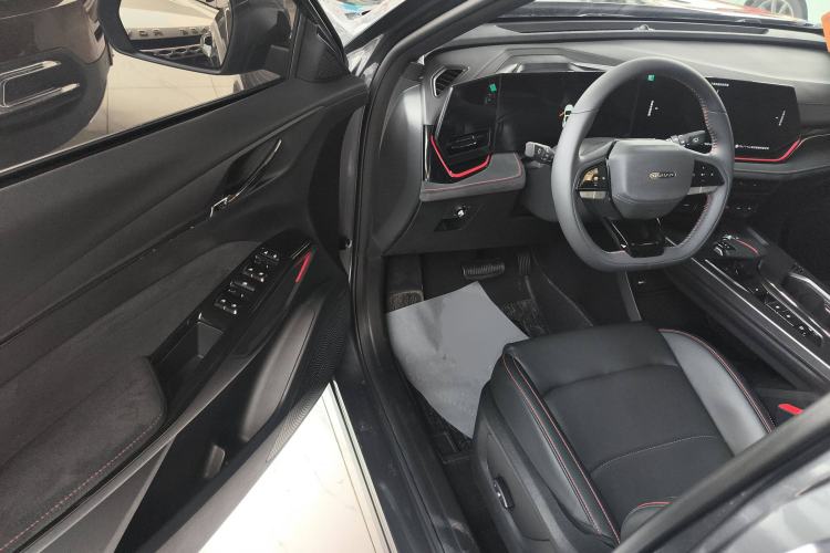 Used CHANGAN OSHAN X5 PLUS 2023 1.5T DCT Navigation Edition Driver Seat
