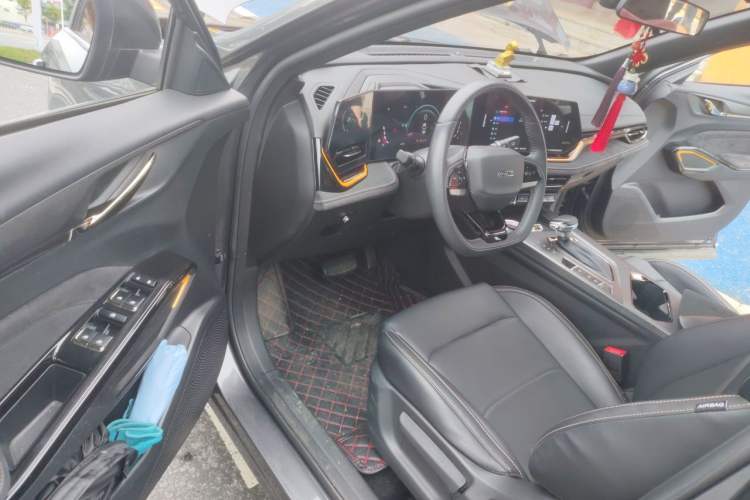 Used CHANGAN OSHAN X5 PLUS 2023 1.5T DCT Pioneer Edition Driver Seat