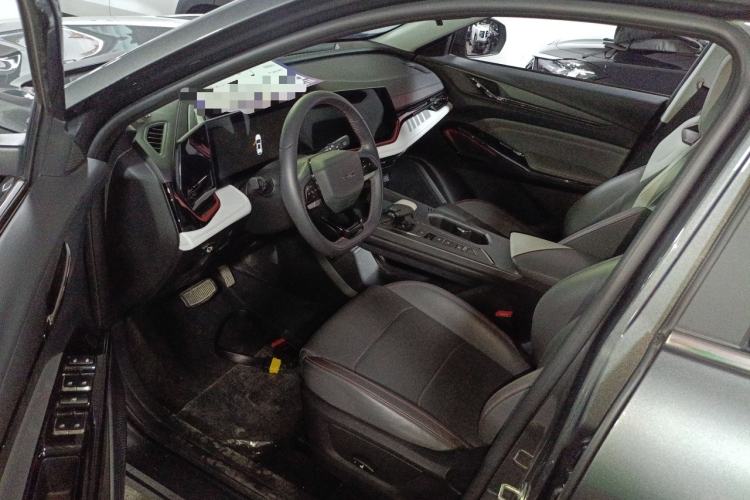 Used CHANGAN OSHAN X5 PLUS 2023 Revised Version 1.5T DCT Navigation Edition Driver Seat