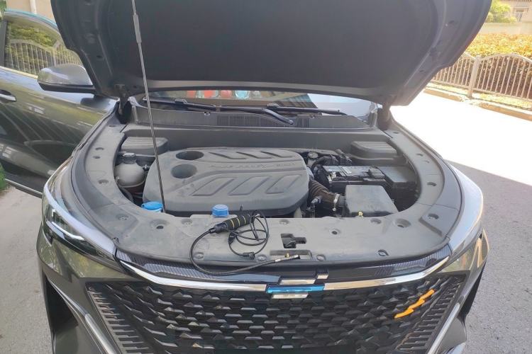 Used CHANGAN OSHAN X5 PLUS 2023 1.5T DCT Pioneer Edition Engine Bay