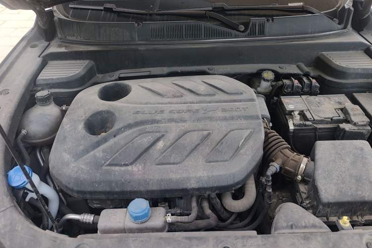 Used CHANGAN OSHAN X5 PLUS 2023 Revised 1.5T DCT Pioneer Edition Engine Bay