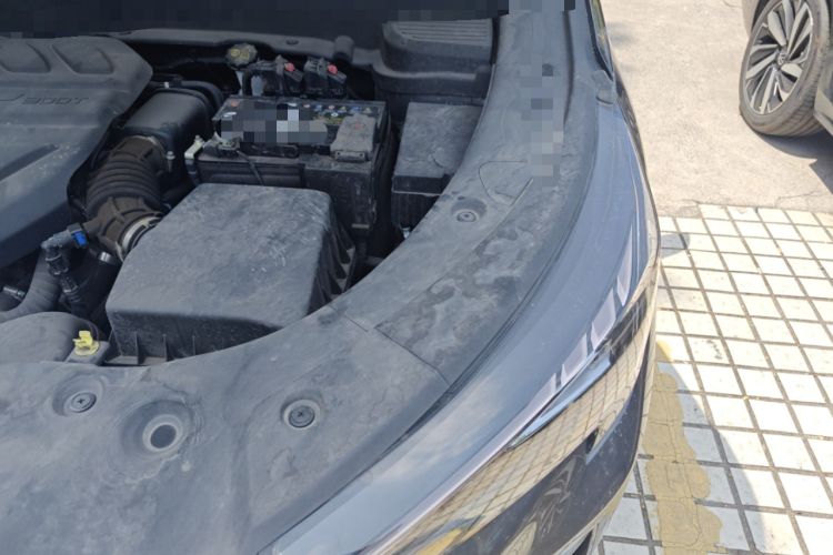 Used CHANGAN OSHAN X5 PLUS 2023 Revised 1.5T DCT Pioneer Edition Engine Bay Left