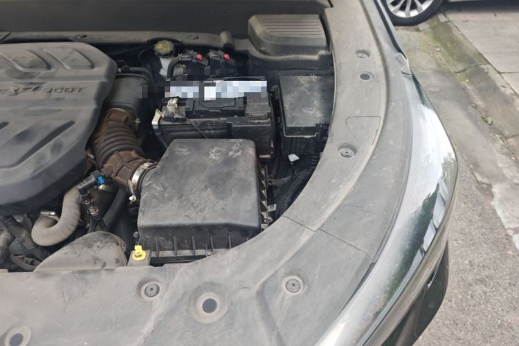 Used CHANGAN OSHAN X5 PLUS 2023 1.5T DCT Navigation Edition Engine Bay Left