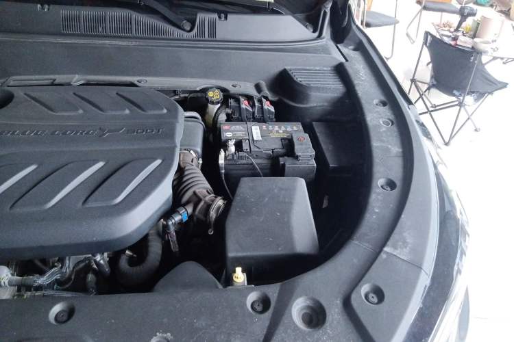 Used CHANGAN OSHAN X5 PLUS 2023 Revised 1.5T DCT Excellence Edition Engine Bay Left