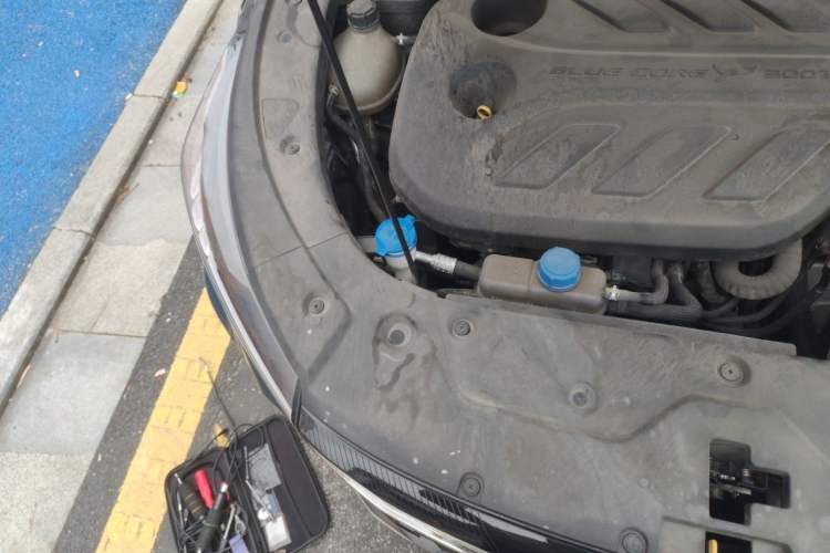 Used CHANGAN OSHAN X5 PLUS 2023 1.5T DCT Pioneer Edition Engine Bay Right