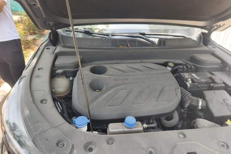 Used CHANGAN OSHAN X5 PLUS 2023 1.5T DCT Smart & Fun AI Edition Engine Bay Right