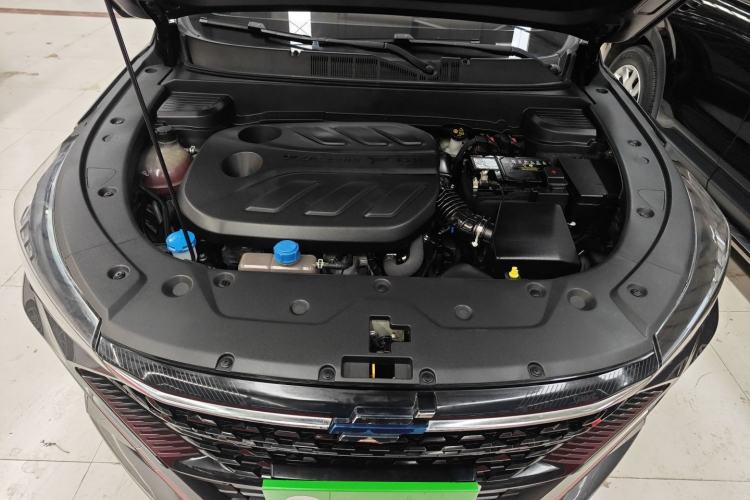 Used CHANGAN OSHAN X5 PLUS 2023 1.5T DCT Navigation Edition Engine Bay