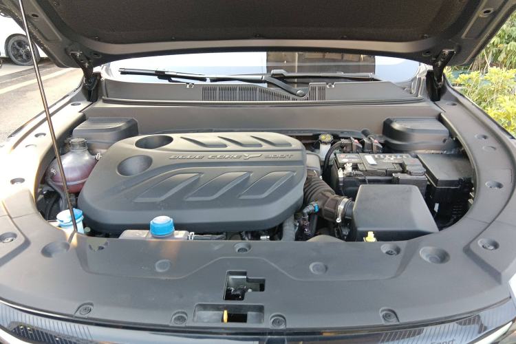 Used CHANGAN OSHAN X5 PLUS 2023 Revised 1.5T DCT Pioneer Edition Engine Bay