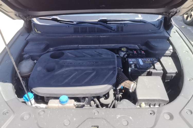 Used CHANGAN OSHAN X5 PLUS 2023 1.5T DCT Excellence Edition Engine Bay