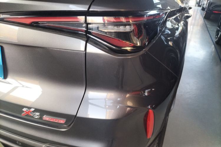 Used CHANGAN OSHAN X5 PLUS 2023 Revised Version 1.5T DCT Navigation Edition Exterior 1