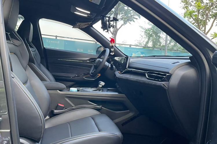 Used CHANGAN OSHAN X5 PLUS 2023 Revised 1.5T DCT Pioneer Edition Exterior 10