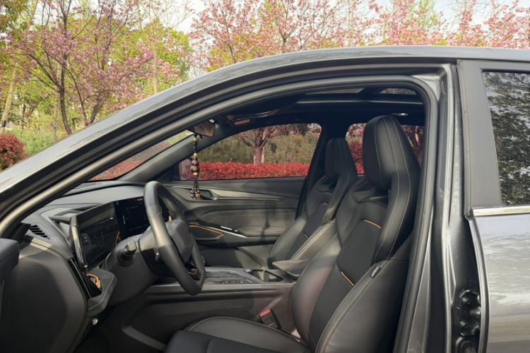 Used CHANGAN OSHAN X5 PLUS 2023 Revised 1.5T DCT Pioneer Edition Exterior 2