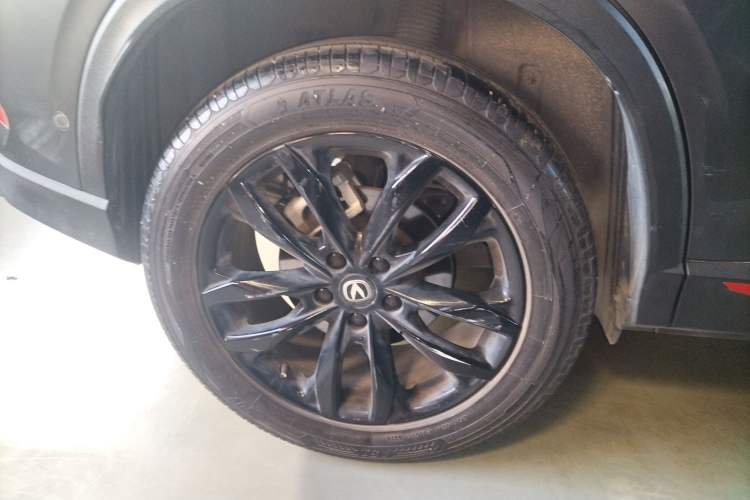 Used CHANGAN OSHAN X5 PLUS 2023 Revised Version 1.5T DCT Navigation Edition Exterior 3