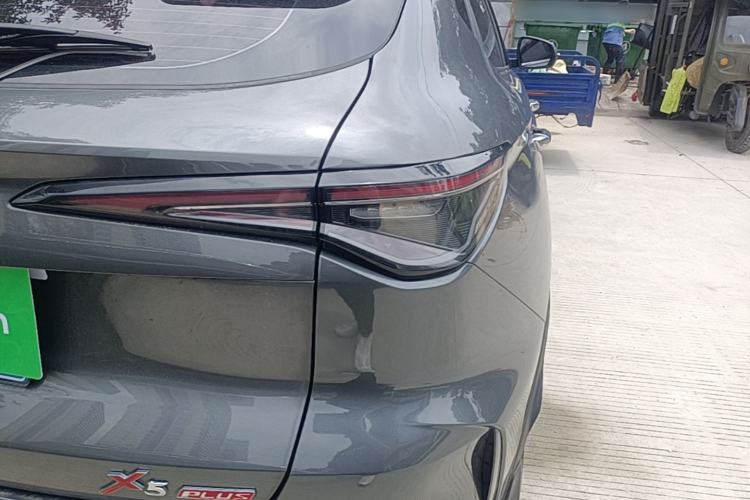Used CHANGAN OSHAN X5 PLUS 2023 Revised 1.5T DCT Pioneer Edition Exterior 3