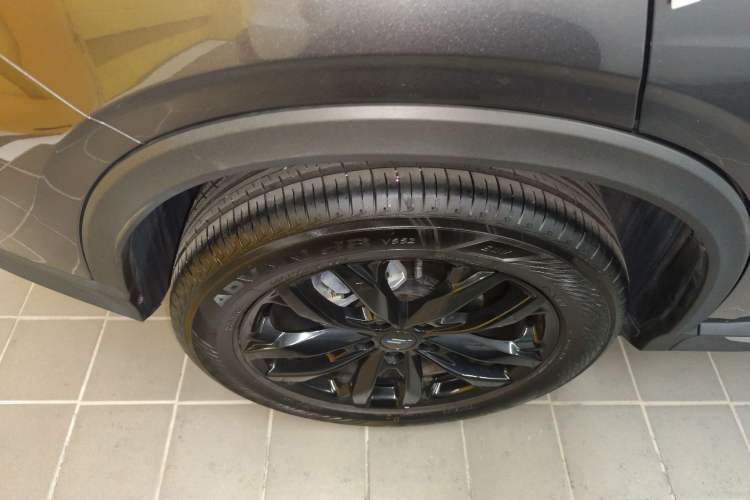 Used CHANGAN OSHAN X5 PLUS 2023 Revised 1.5T DCT Excellence Edition Exterior 5