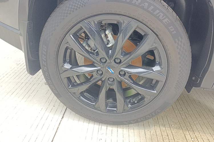 Used CHANGAN OSHAN X5 PLUS 2023 Revised 1.5T DCT Pioneer Edition Exterior 5