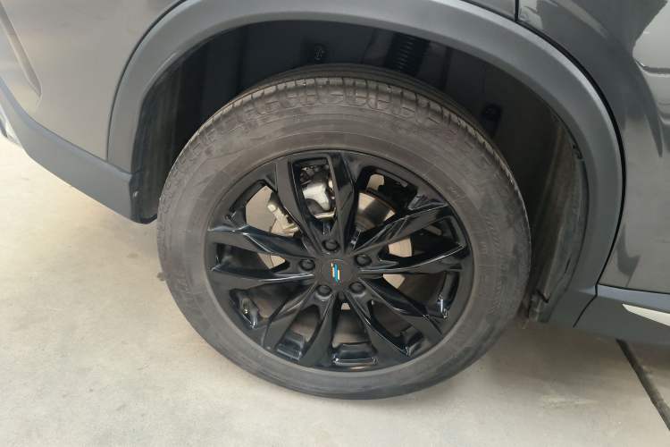 Used CHANGAN OSHAN X5 PLUS 2023 Revised 1.5T DCT Excellence Edition Exterior 8