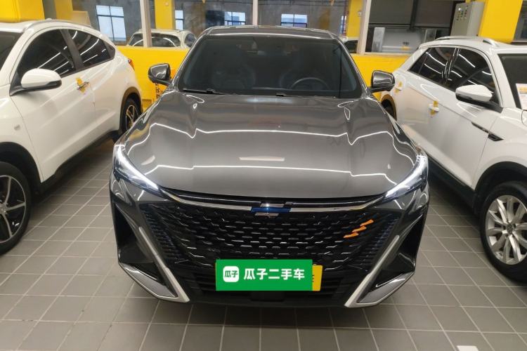 Used CHANGAN OSHAN X5 PLUS 2023 Revised 1.5T DCT Excellence Edition Front