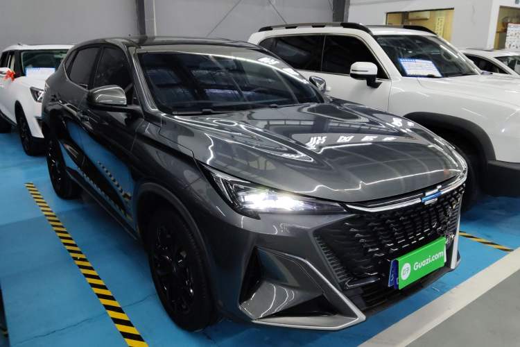 Used CHANGAN OSHAN X5 PLUS 2023 Revised 1.5T DCT Pioneer Edition Front Right 45 Deg