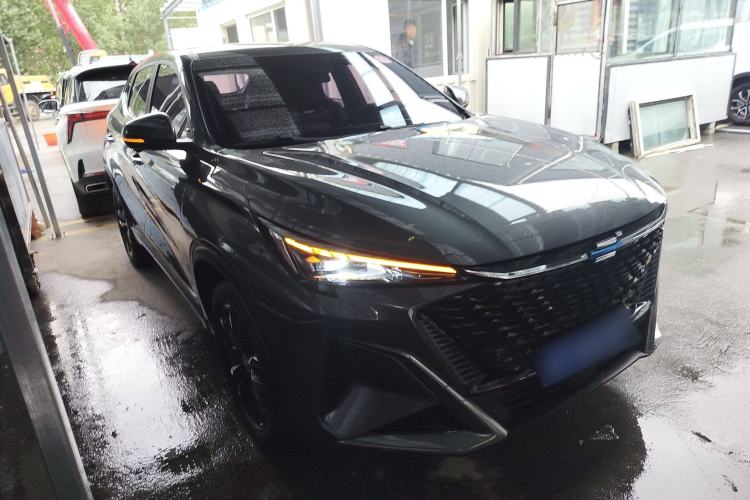 Used CHANGAN OSHAN X5 PLUS 2023 1.5T DCT Excellence Edition Front Right 45 Deg