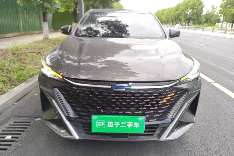 Used CHANGAN OSHAN X5 PLUS 2023 Revised 1.5T DCT Pioneer Edition Front