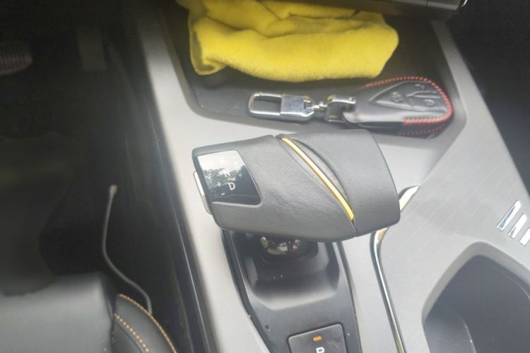 Used CHANGAN OSHAN X5 PLUS 2023 1.5T DCT Excellence Edition Gear Lever