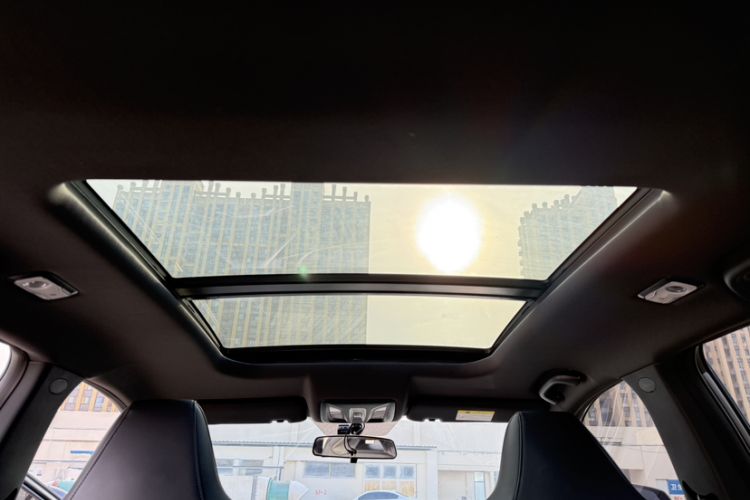 Used CHANGAN OSHAN X5 PLUS 2023 Revised 1.5T DCT Pioneer Edition Headliner