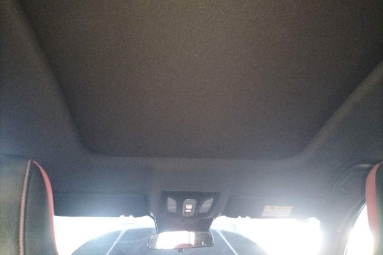Used CHANGAN OSHAN X5 PLUS 2023 Revised Version 1.5T DCT Navigation Edition Headliner