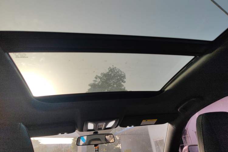Used CHANGAN OSHAN X5 PLUS 2023 Revised 1.5T DCT Pioneer Edition Headliner