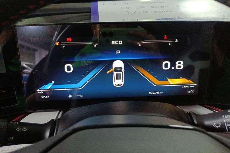 Used CHANGAN OSHAN X5 PLUS 2023 Revised Version 1.5T DCT Navigation Edition Instrument Cluster