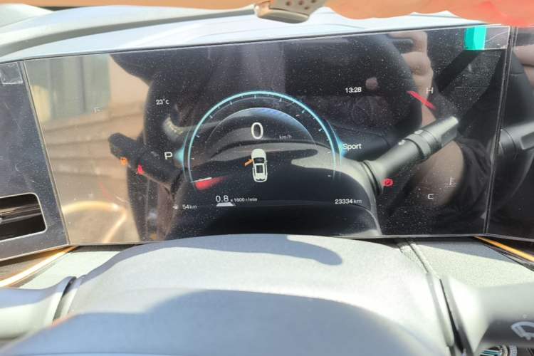 Used CHANGAN OSHAN X5 PLUS 2023 Revised 1.5T DCT Excellence Edition Instrument Cluster