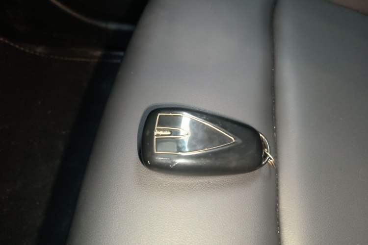 Used CHANGAN OSHAN X5 PLUS 2023 Revised 1.5T DCT Excellence Edition Interior 1