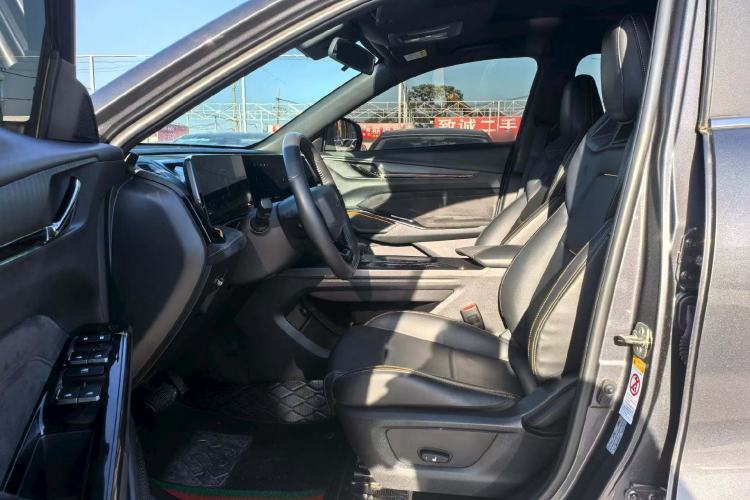 Used CHANGAN OSHAN X5 PLUS 2023 1.5T DCT Excellence Edition Interior 2