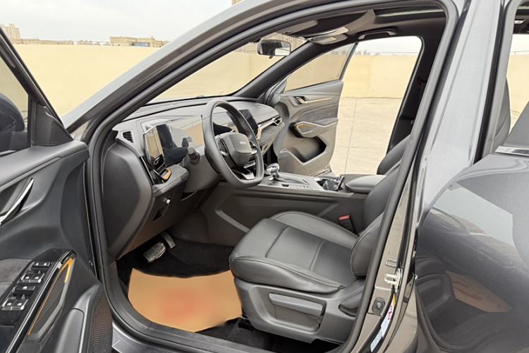 Used CHANGAN OSHAN X5 PLUS 2023 Revised 1.5T DCT Pioneer Edition Interior 5
