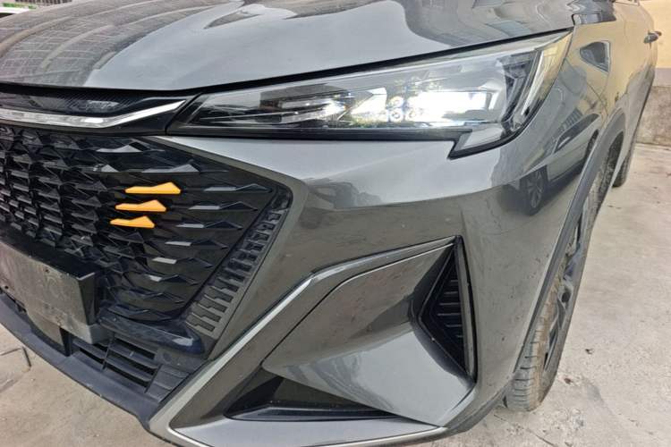 Used CHANGAN OSHAN X5 PLUS 2023 Revised 1.5T DCT Pioneer Edition Left Front Headlight
