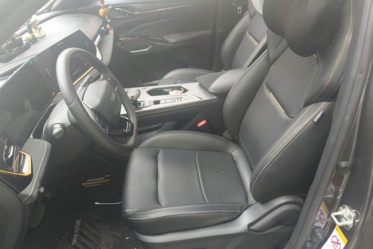 Used CHANGAN OSHAN X5 PLUS 2023 1.5T DCT Excellence Edition Left Front Seat