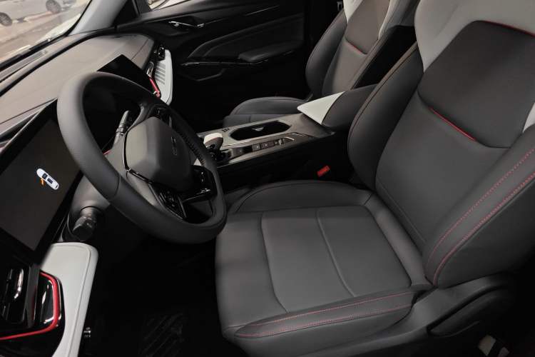 Used CHANGAN OSHAN X5 PLUS 2023 1.5T DCT Navigation Edition Left Front Seat