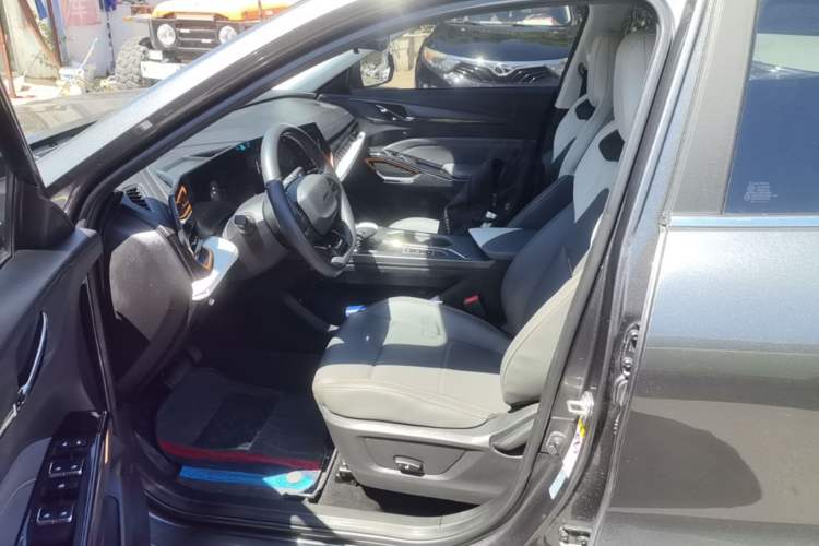 Used CHANGAN OSHAN X5 PLUS 2023 1.5T DCT Excellence Edition Left Front Seat