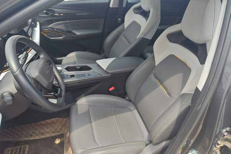 Used CHANGAN OSHAN X5 PLUS 2023 1.5T DCT Smart & Fun AI Edition Left Front Seat