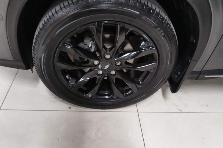 Used CHANGAN OSHAN X5 PLUS 2023 1.5T DCT Smart & Fun AI Edition Left Front Wheel Hub