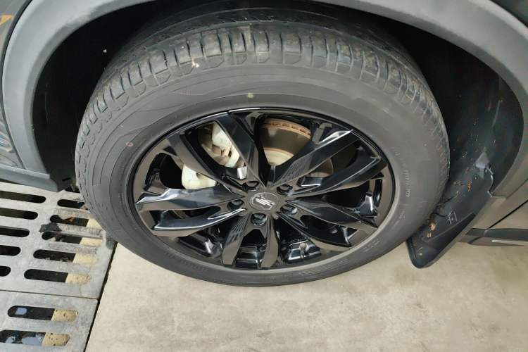 Used CHANGAN OSHAN X5 PLUS 2023 1.5T DCT Excellence Edition Left Front Wheel Hub
