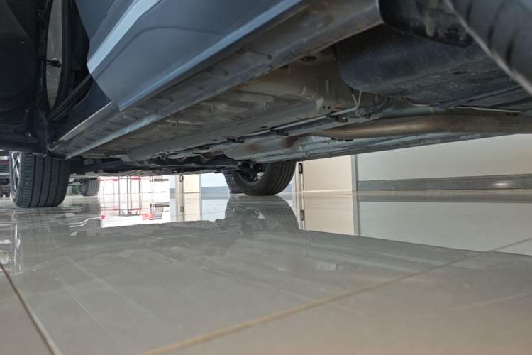 Used CHANGAN OSHAN X5 PLUS 2023 Revised Version 1.5T DCT Navigation Edition Left Side Sill