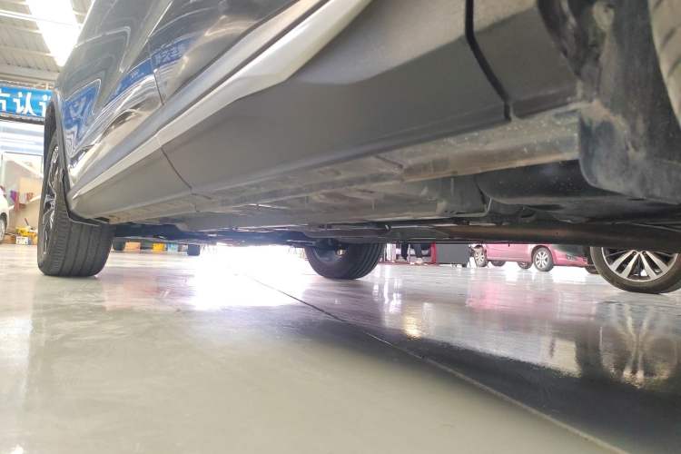 Used CHANGAN OSHAN X5 PLUS 2023 Revised 1.5T DCT Pioneer Edition Left Side Sill