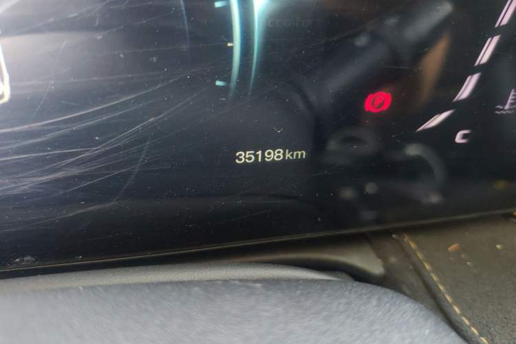 Used CHANGAN OSHAN X5 PLUS 2023 Revised 1.5T DCT Pioneer Edition Odometer Close Up